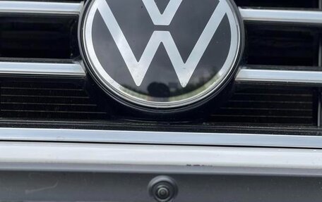Volkswagen Tiguan II, 2022 год, 2 601 000 рублей, 12 фотография
