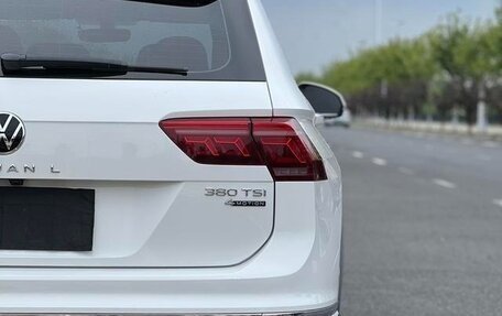Volkswagen Tiguan II, 2022 год, 2 601 000 рублей, 5 фотография