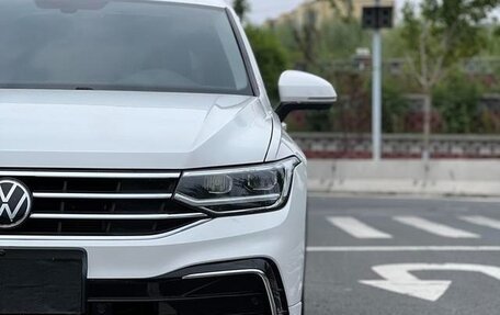 Volkswagen Tiguan II, 2022 год, 2 601 000 рублей, 11 фотография