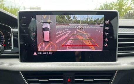 Volkswagen Tiguan II, 2022 год, 2 601 000 рублей, 19 фотография