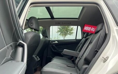 Volkswagen Tiguan II, 2022 год, 2 601 000 рублей, 20 фотография