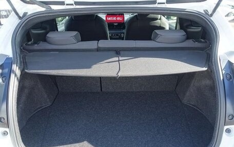 Toyota Yaris, 2021 год, 1 350 000 рублей, 24 фотография