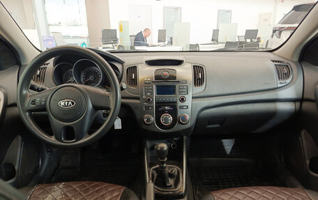 KIA Cerato III, 2010 год, 656 000 рублей, 18 фотография