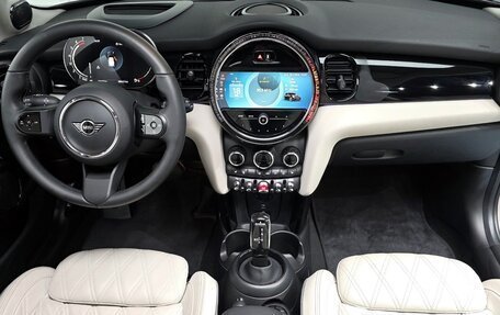 MINI Hatch, 2022 год, 2 740 035 рублей, 2 фотография