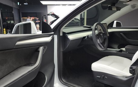 Tesla Model Y I, 2022 год, 4 100 035 рублей, 10 фотография