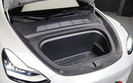 Tesla Model Y I, 2022 год, 4 100 035 рублей, 9 фотография