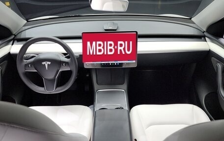 Tesla Model Y I, 2022 год, 4 100 035 рублей, 2 фотография