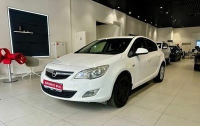 Opel Astra J, 2011 год, 600 000 рублей, 1 фотография