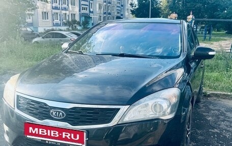 KIA cee'd I рестайлинг, 2010 год, 650 000 рублей, 2 фотография