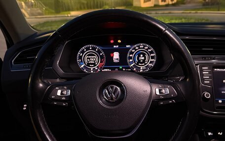 Volkswagen Tiguan II, 2017 год, 2 470 000 рублей, 16 фотография
