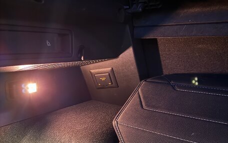 Volkswagen Tiguan II, 2017 год, 2 470 000 рублей, 21 фотография