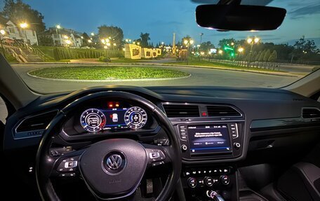 Volkswagen Tiguan II, 2017 год, 2 470 000 рублей, 15 фотография