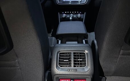 Volkswagen Tiguan II, 2017 год, 2 470 000 рублей, 19 фотография