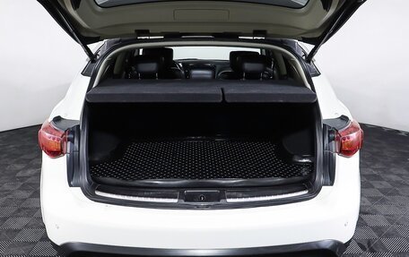 Infiniti QX70, 2014 год, 2 350 000 рублей, 10 фотография