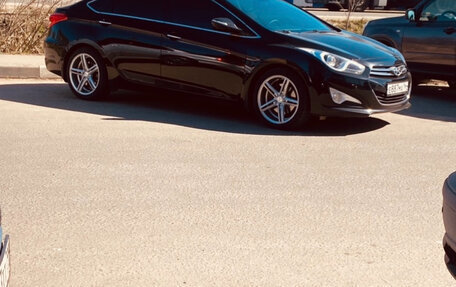 Hyundai i40 I рестайлинг, 2014 год, 1 700 000 рублей, 2 фотография