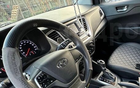 Hyundai Solaris II рестайлинг, 2021 год, 1 350 000 рублей, 13 фотография