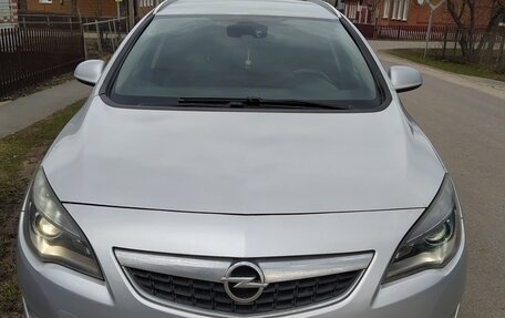 Opel Astra J, 2012 год, 760 000 рублей, 2 фотография