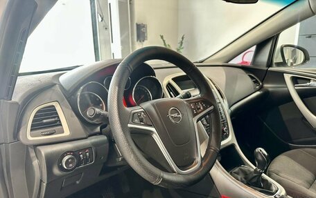 Opel Astra J, 2011 год, 600 000 рублей, 9 фотография