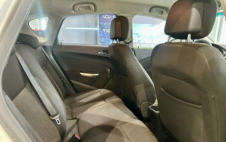 Opel Astra J, 2011 год, 600 000 рублей, 12 фотография