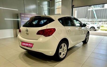 Opel Astra J, 2011 год, 600 000 рублей, 4 фотография