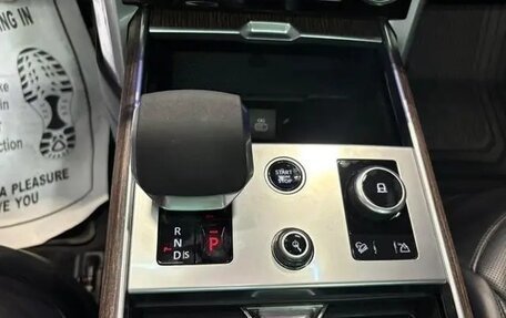 Land Rover Range Rover IV рестайлинг, 2022 год, 10 420 000 рублей, 30 фотография