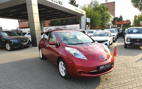 Nissan Leaf I, 2013 год, 825 000 рублей, 3 фотография
