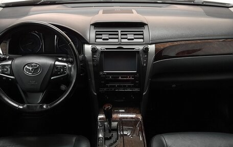 Toyota Camry, 2015 год, 2 419 000 рублей, 9 фотография