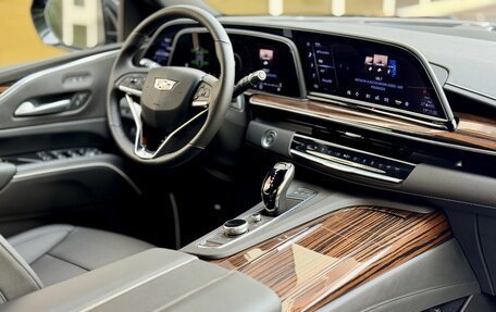 Cadillac Escalade V, 2024 год, 15 750 000 рублей, 9 фотография