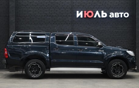 Toyota Hilux VII, 2015 год, 1 980 000 рублей, 4 фотография