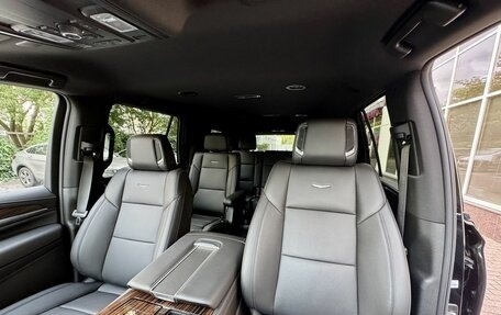 Cadillac Escalade V, 2024 год, 15 750 000 рублей, 15 фотография