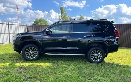 Toyota Land Cruiser Prado 150 рестайлинг 2, 2019 год, 5 680 000 рублей, 3 фотография