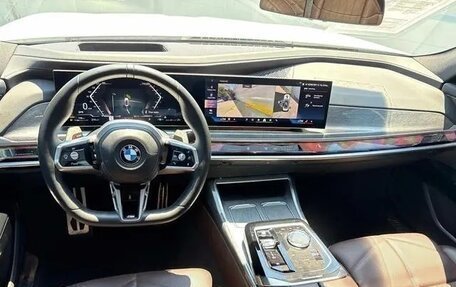 BMW 7 серия, 2023 год, 8 950 820 рублей, 9 фотография