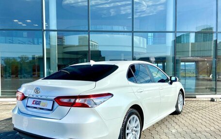 Toyota Camry, 2022 год, 3 290 000 рублей, 4 фотография