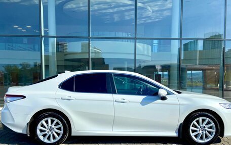 Toyota Camry, 2022 год, 3 290 000 рублей, 3 фотография