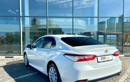 Toyota Camry, 2022 год, 3 290 000 рублей, 6 фотография