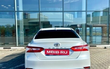 Toyota Camry, 2022 год, 3 290 000 рублей, 5 фотография