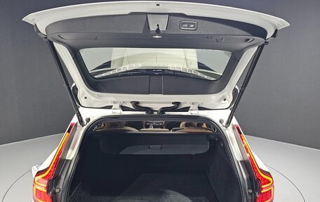 Volvo V60 Cross Country II, 2022 год, 3 850 015 рублей, 16 фотография