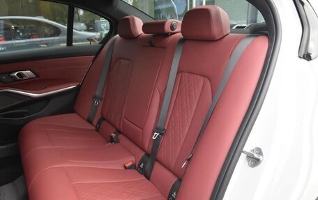 BMW 3 серия, 2025 год, 5 330 000 рублей, 28 фотография