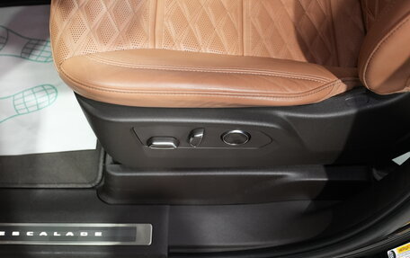 Cadillac Escalade V, 2021 год, 12 000 000 рублей, 14 фотография