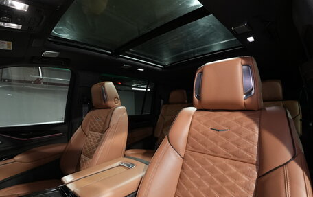 Cadillac Escalade V, 2021 год, 12 000 000 рублей, 16 фотография