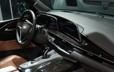 Cadillac Escalade V, 2021 год, 12 000 000 рублей, 24 фотография