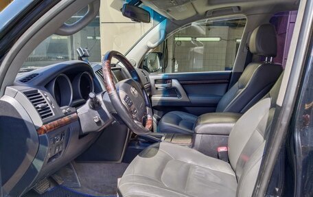 Toyota Land Cruiser 200, 2010 год, 2 134 000 рублей, 11 фотография