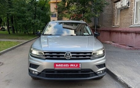 Volkswagen Tiguan II, 2020 год, 2 700 000 рублей, 3 фотография
