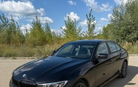 BMW 3 серия, 2019 год, 2 090 000 рублей, 3 фотография