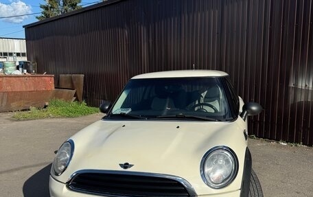 MINI Hatch, 2011 год, 750 000 рублей, 1 фотография