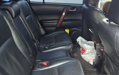 Toyota Highlander III, 2011 год, 1 600 000 рублей, 17 фотография