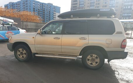 Toyota Land Cruiser 100 рестайлинг 2, 2007 год, 1 600 000 рублей, 2 фотография
