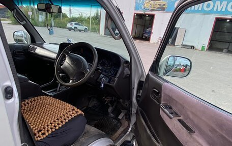 Toyota HiAce H100, 1996 год, 600 000 рублей, 8 фотография