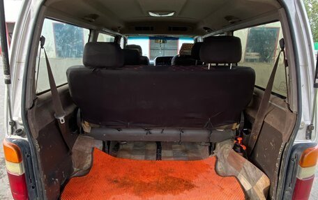 Toyota HiAce H100, 1996 год, 600 000 рублей, 7 фотография
