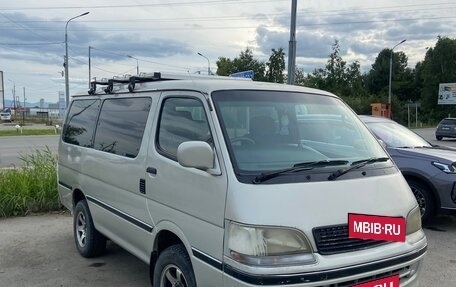 Toyota HiAce H100, 1996 год, 600 000 рублей, 3 фотография